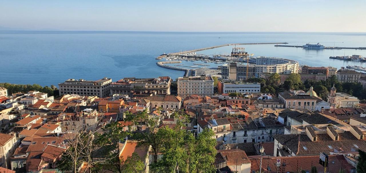 B&B Salerno Urban Suite 57 Екстер'єр фото