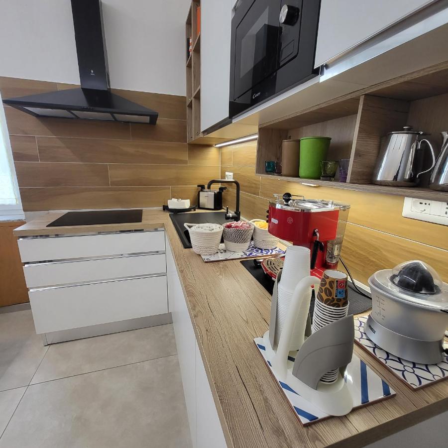 B&B Salerno Urban Suite 57 Екстер'єр фото