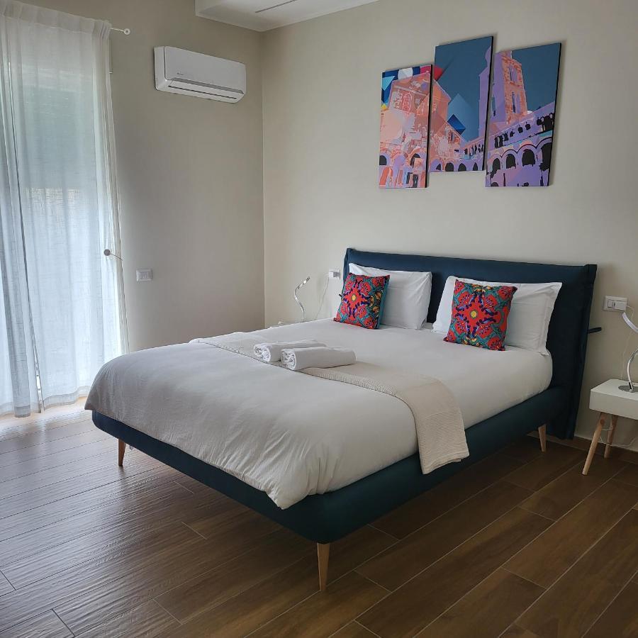 B&B Salerno Urban Suite 57 Екстер'єр фото